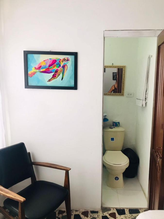 Hostal La 18 Pereira Esterno foto